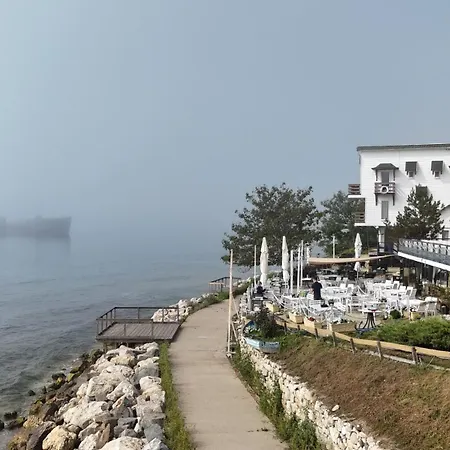 Sea&sky Гостевой дом Костинешти